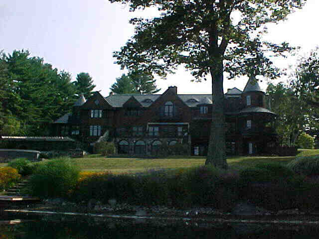 Building photograph for 93 SHARON ROAD